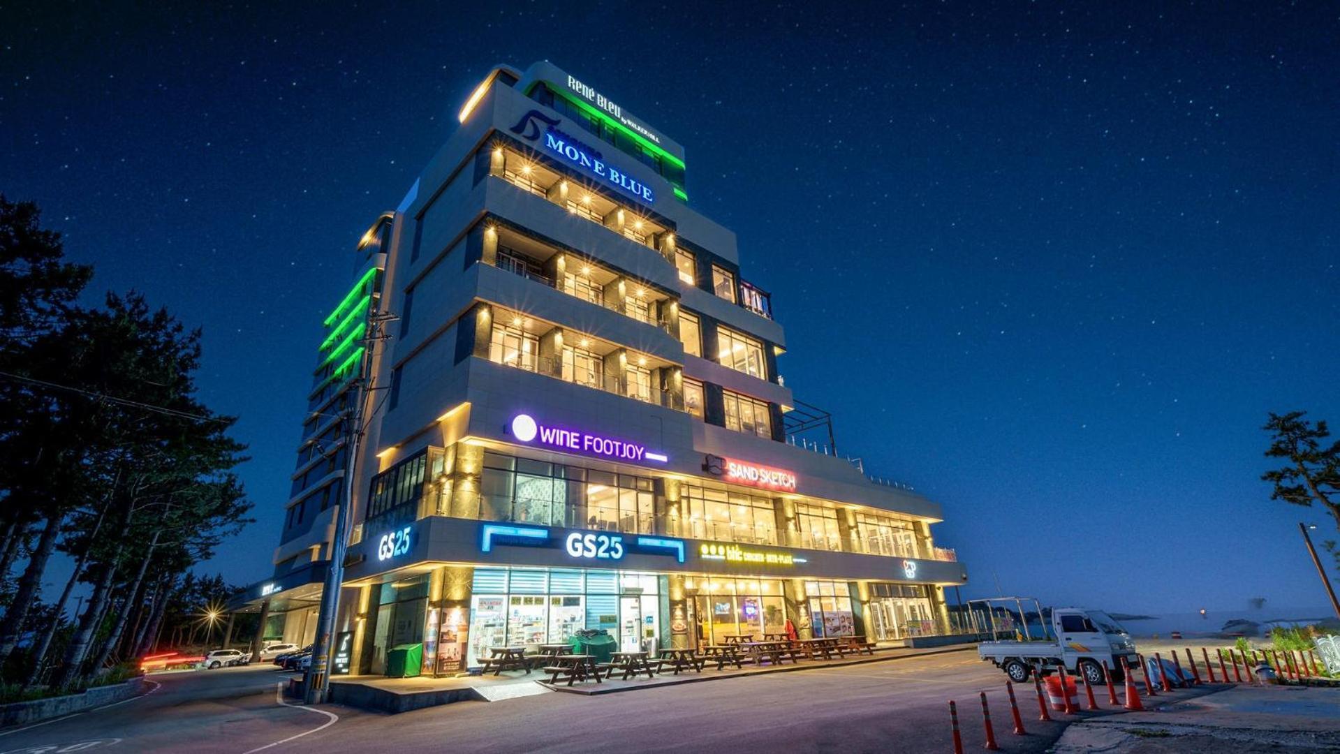 Goseong Moneblue Pension Exterior foto